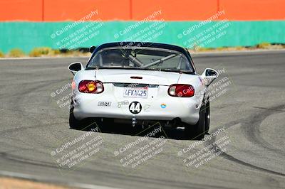 media/Oct-18-2025-Extreme Speed (Sat) [[d6d7e1fef1]]/Group 2 Green/Session 2 (Turn 3)/